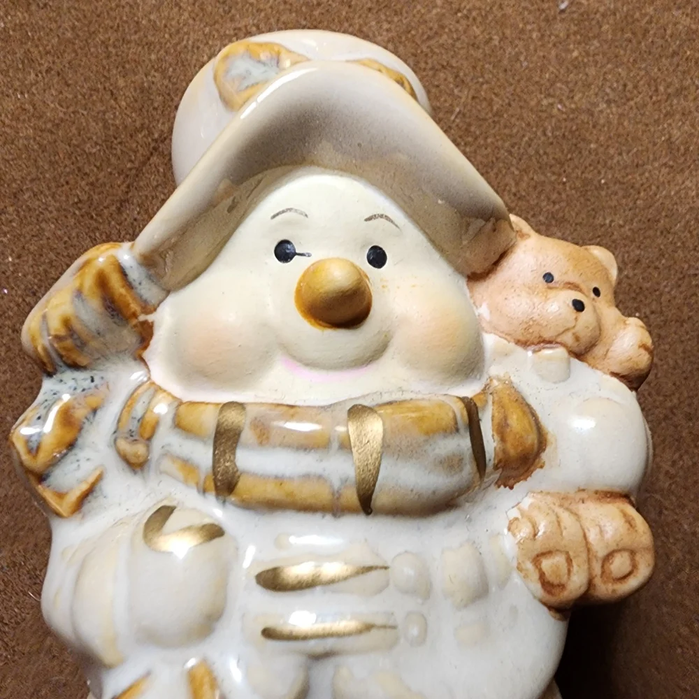 Snowman salt and pepper shakers